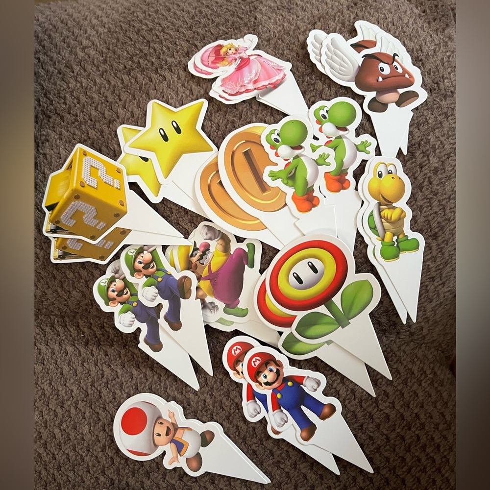 Mario Brothers Themed Cupcake Decorations